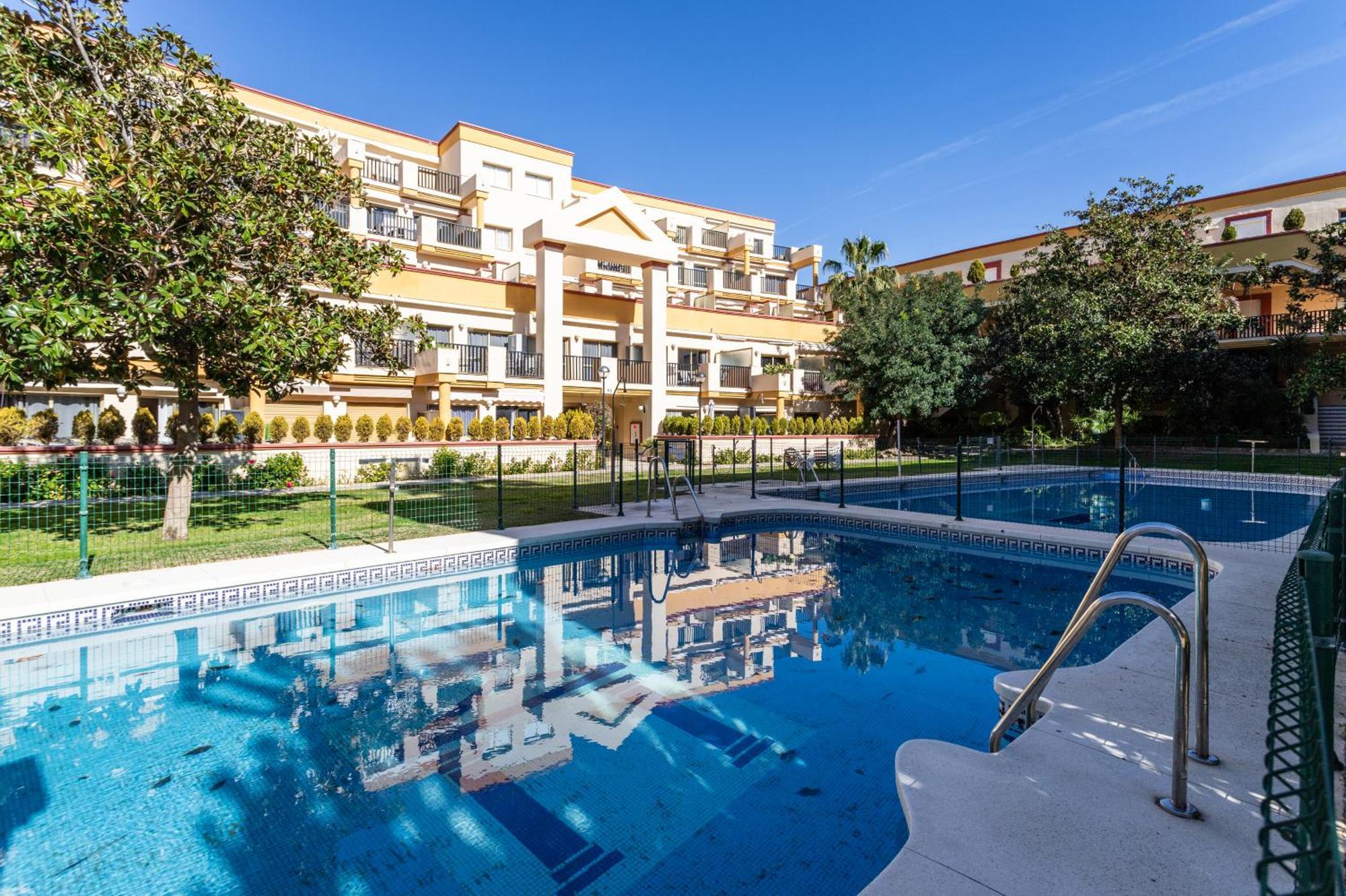 2 Estudios En La Romana Playa, Uno Con Vista Parcial Mar Y Otro Vista A La Piscina Apartamento Marbella
