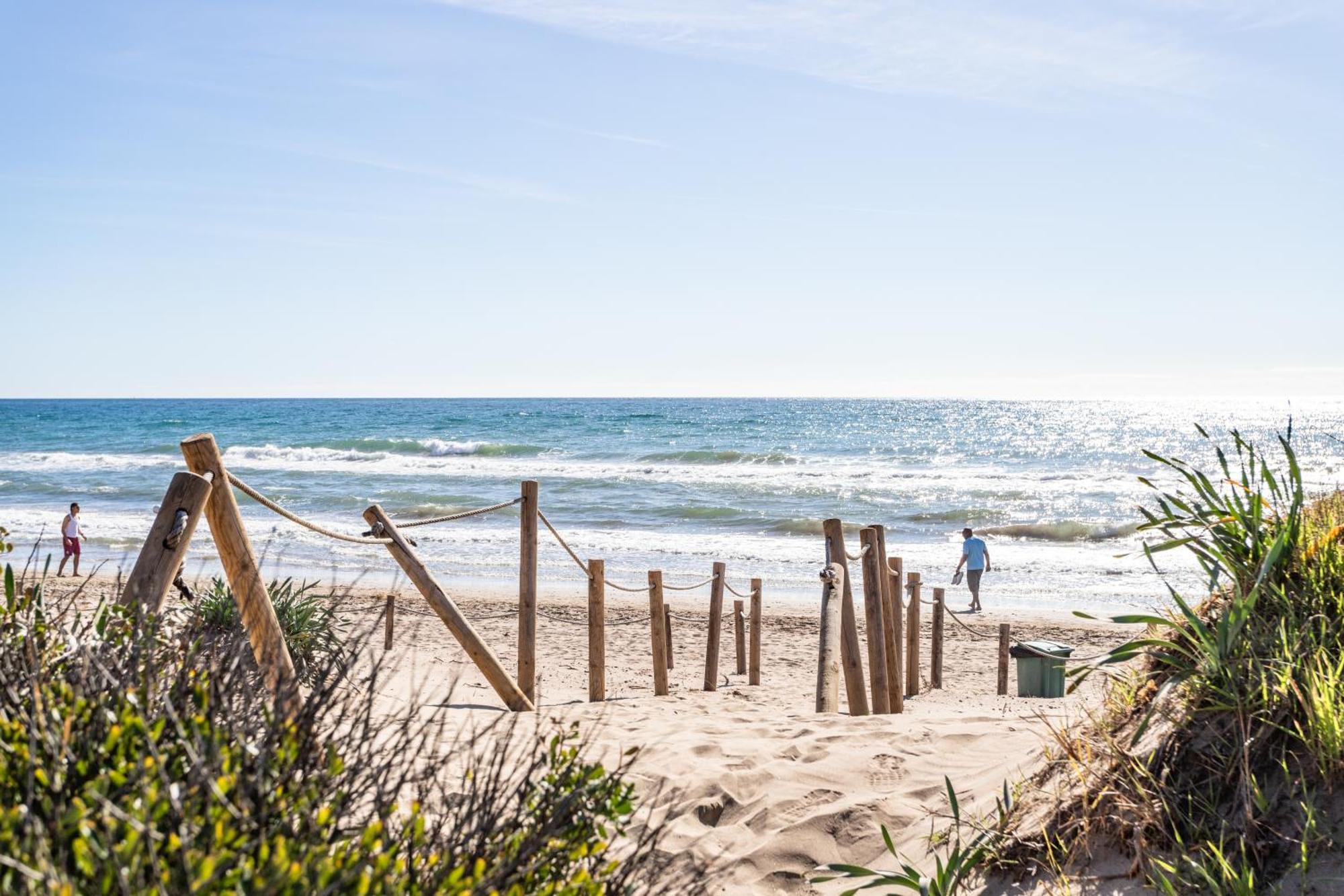 Apartamento 2 Estudios En La Romana Playa, Uno Con Vista Parcial Mar Y Otro Vista A La Piscina *