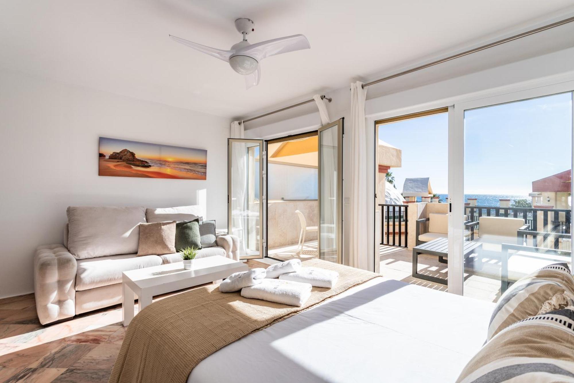 Apartamento 2 Estudios En La Romana Playa, Uno Con Vista Parcial Mar Y Otro Vista A La Piscina *